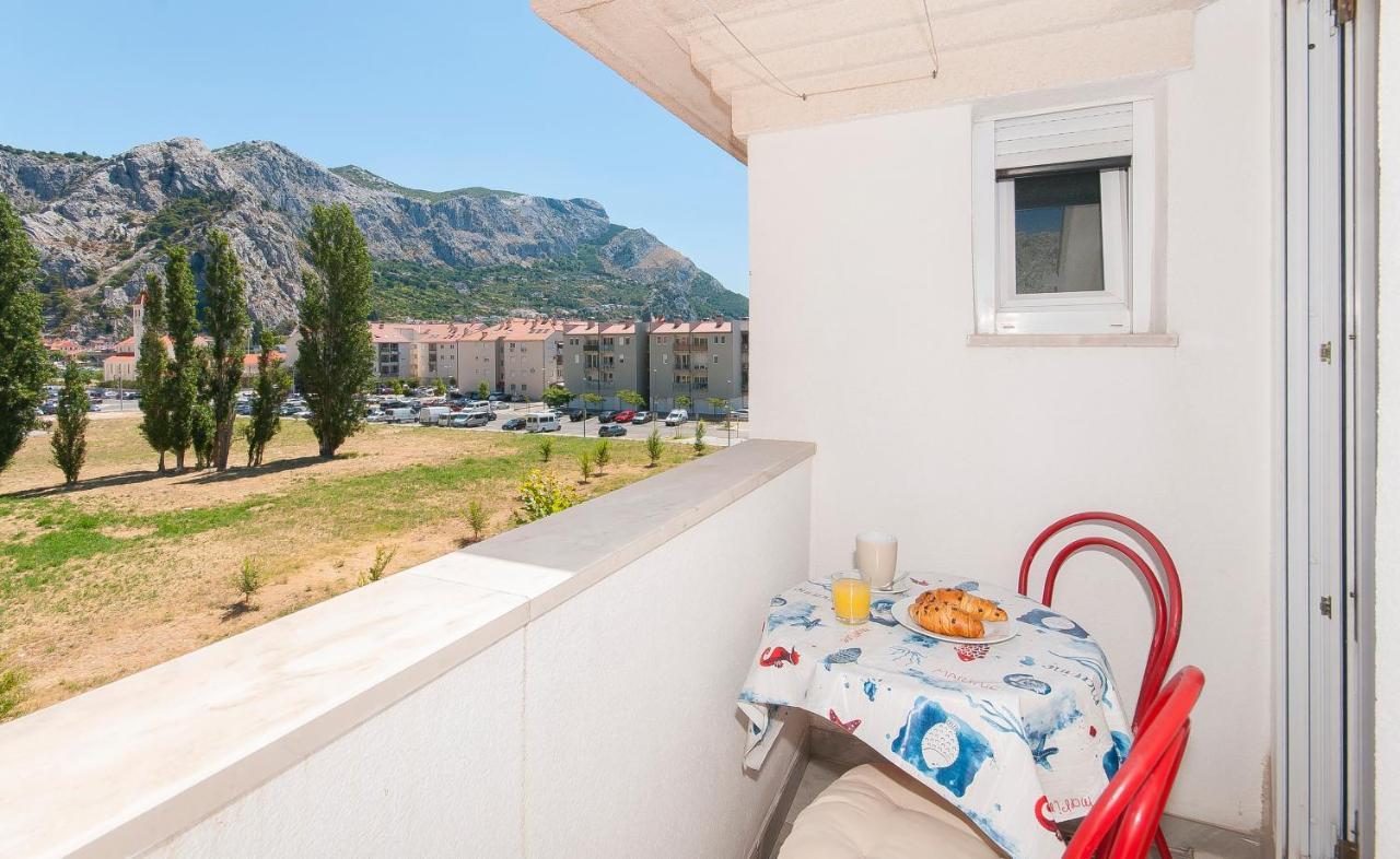 Apartment Luna Omis Exterior photo