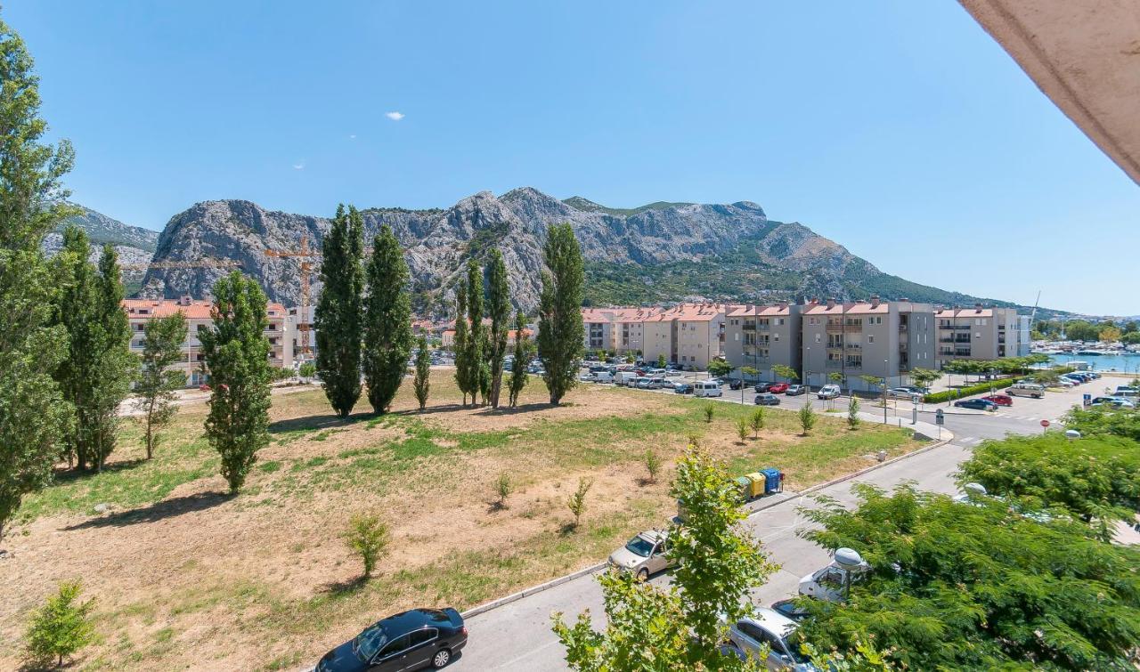 Apartment Luna Omis Exterior photo