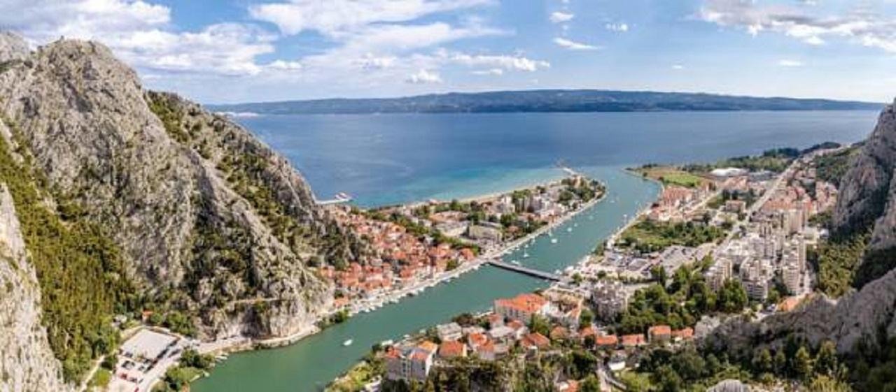 Apartment Luna Omis Exterior photo
